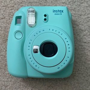 polaroid camera with case